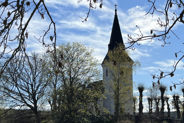 Överenhörna kyrka, mässa och kyrkvandring